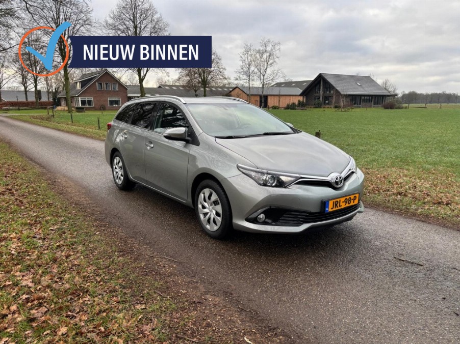Toyota Auris Touring Sports